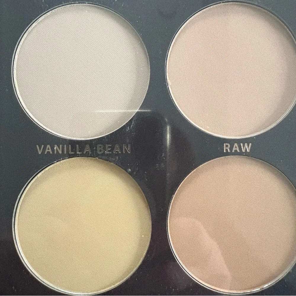 KAB COSMETICS CONTOUR LARGE PALETTE GIFT SET BRAND NEW IN BOX